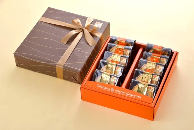 りんごロールケーキ10カット